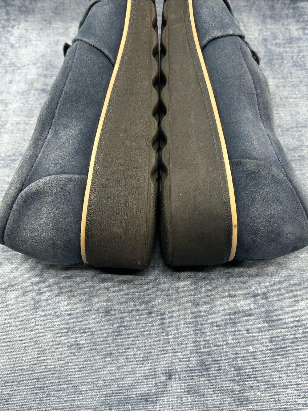Clarks collection wedge loafers suede bow slip on navy blue sz 9M preppy chic - Picture 8 of 15